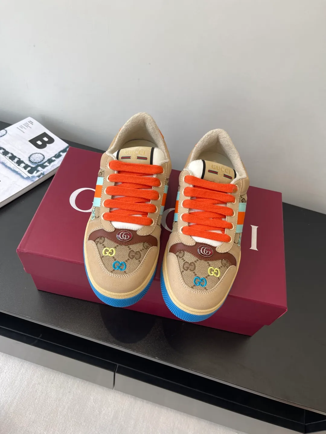 👟👟Ex-factory price 600👟👟 Gucci newly upgraded small dirty shoes for couples GG series old casual small dirty shoes catwalk style original development and purchase level version Metal double G crystal cylindrical logo Gucci original pattern ribbon Exclusive color rubbed cowhide fabric original terry cloth is delicate, soft and more comfortable and breathable Private molded two-color original TPU outsole (lower layer is wider, upper layer is narrower) Code number: 35-44